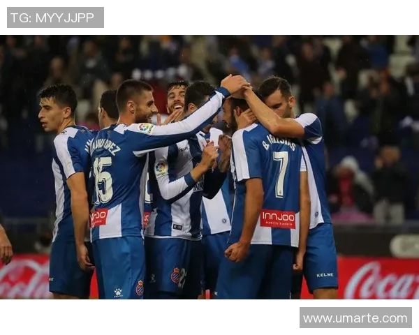 西班牙人队内风波：主教练与球员现场争吵引发球迷强烈反响